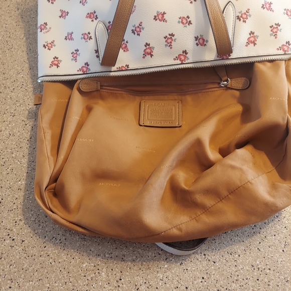 Coach Flower Taylor Tote Bag purse handbag pocketbook designer cream pink floral - Picture 6 of 15